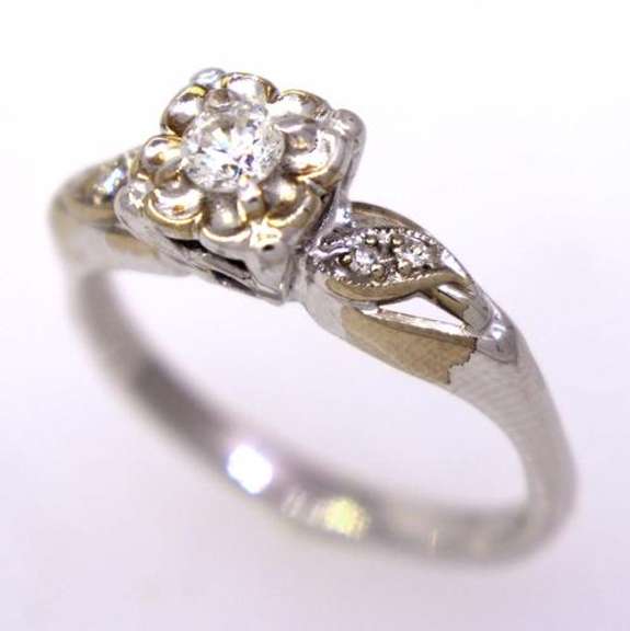 Flower Diamond Ring in White Gold, Size 5.5