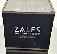 LADIES 18 KT WHITE GOLD DIAMOND ENGAGEMENT RING.