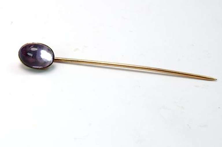 Vintage Stick Pin in 14KT Gold.