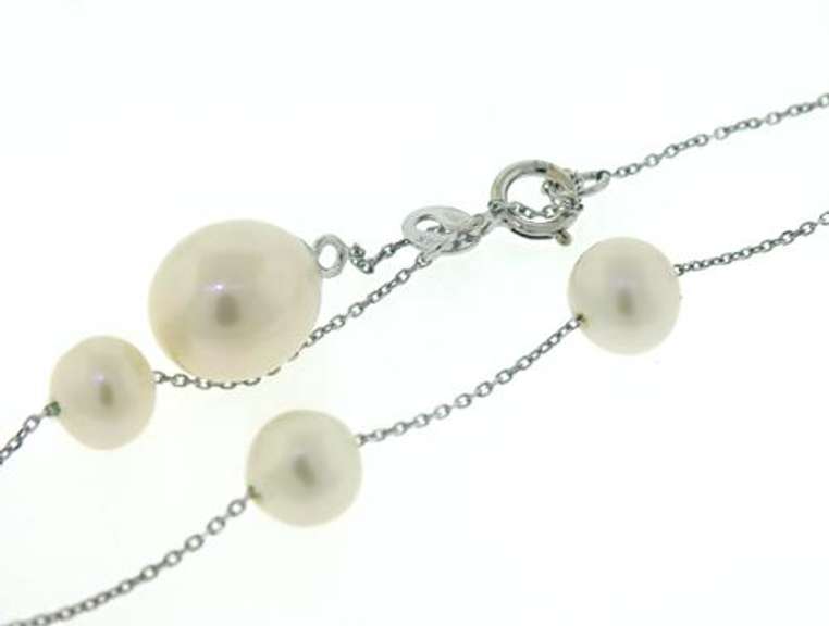 Elegant Fresh water Pearl Necklace