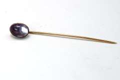 Vintage Stick Pin in 14KT Gold.