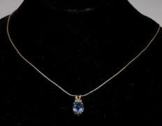 Beautiful Tanzanite Necklace in Gold