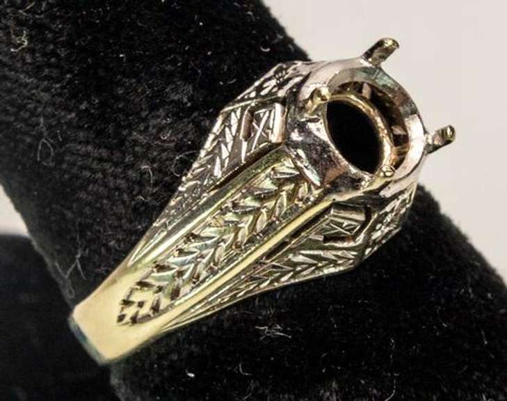 Geometric & Floral Motif Ring Mount in 18KT on 14KT