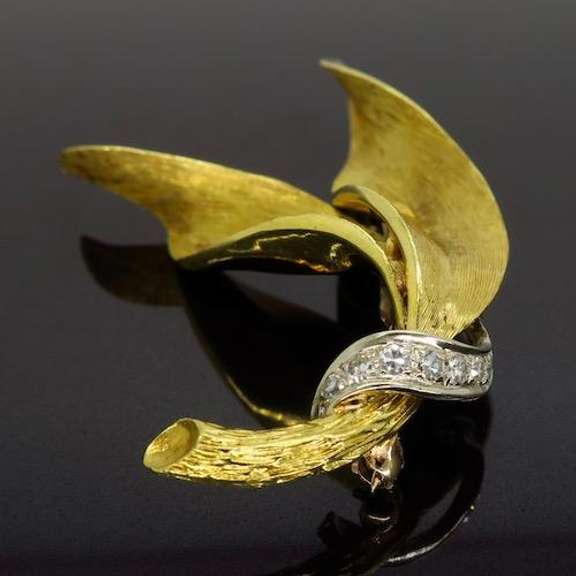 18K Yellow Gold Leaf Brooch
