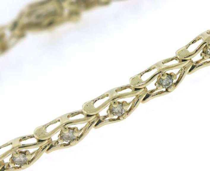 Elegant Diamond Open Link Bracelet in 14kt