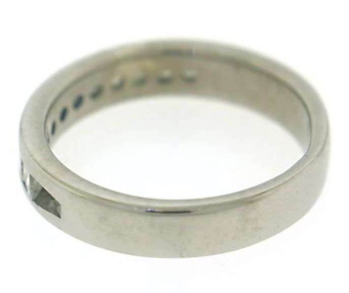 Great Princess Diamond Channel Band Ring