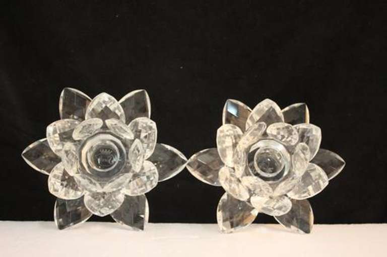 Clear Lotus Pair Candle Sticks