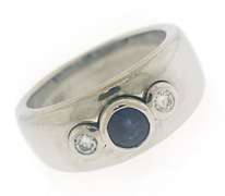 Elegant Diamond and Sapphire Ring