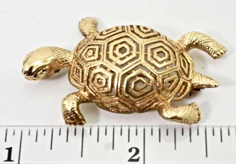 Charming 14K Turtle Brooch or Pendant