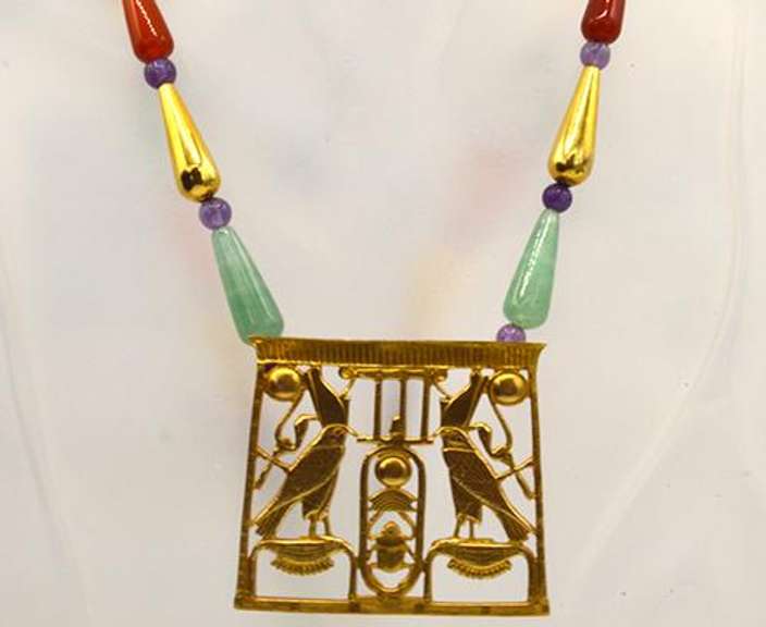 Rare Egyptian Style 18kt Pendant and Chain