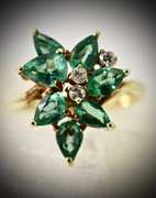 Exquisite 14K Emerald & Diamond Cluster Ring