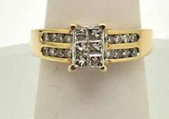 10K YELLOW GOLD LADIES DIAMOND RING.