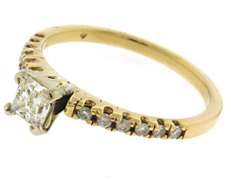 Fabulous Princess Cut Center Diamond in Diamond Setting