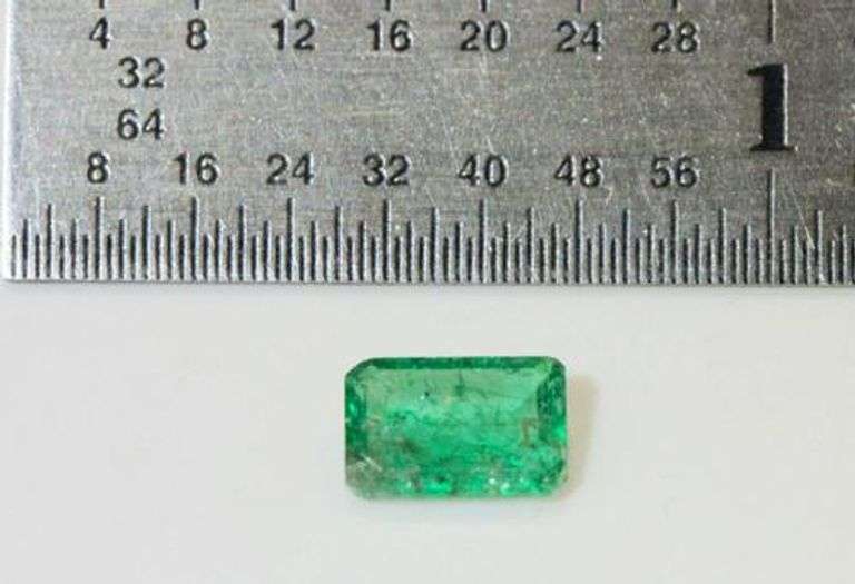 Tempting Natural Emerald Octagon