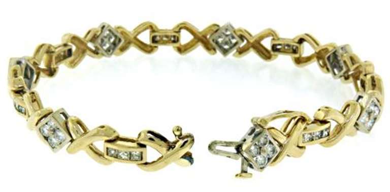 Alluring 14kt YG Round & Princess Cut Diamond "X"-Link Bracelet