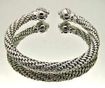 FOPE 18KT WHITE GOLD DIAMOND CUFF BRACELET.