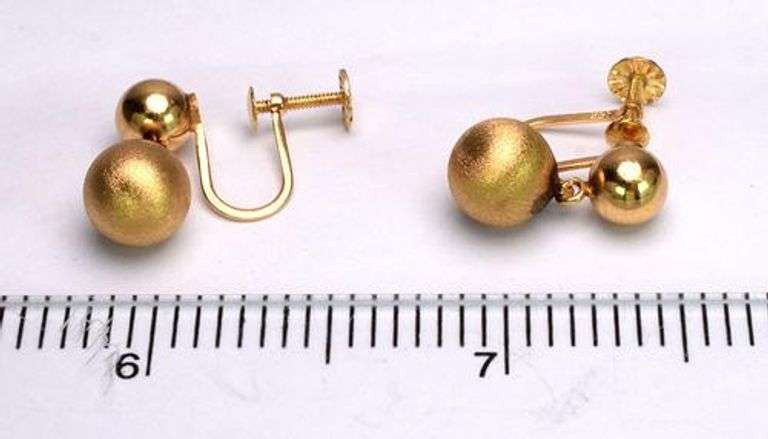 Beautiful Gold Bead Dangle Clip-On Earrings