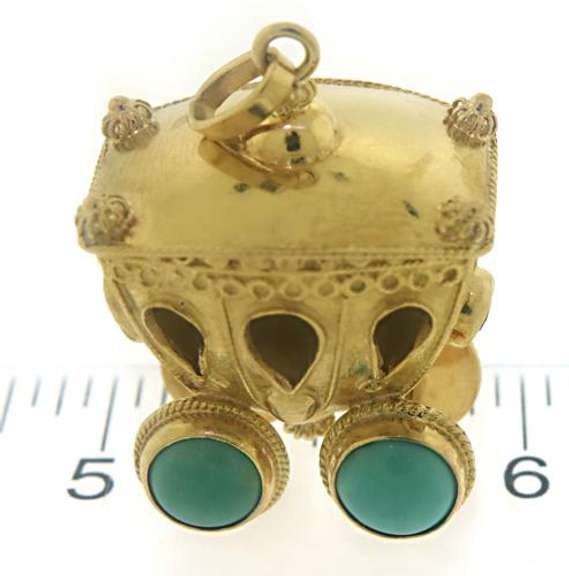 Very Cute Carriage Turquoise Charm