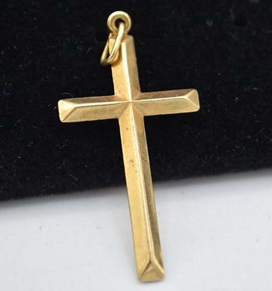14KT GOLD CROSS PENDANT