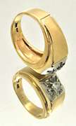 14K YELLOW AND WHITE GOLD DIAMOND MEN'S RING.