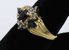 Elegant Sapphire & Diamond Ring in Gold