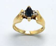 Beautiful 14KT Sapphire & Diamond Ring