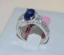 18kt White Gold Sapphire & Diamond Ring