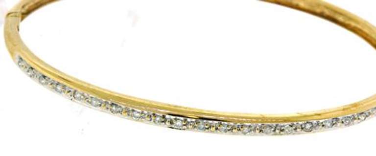 Gorgeous 18kt YG Diamond Bangle Bracelet