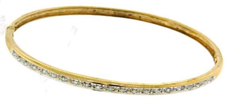 Gorgeous 18kt YG Diamond Bangle Bracelet
