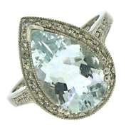 Gorgeous Aquamarine and Diamond Ring in 14kt