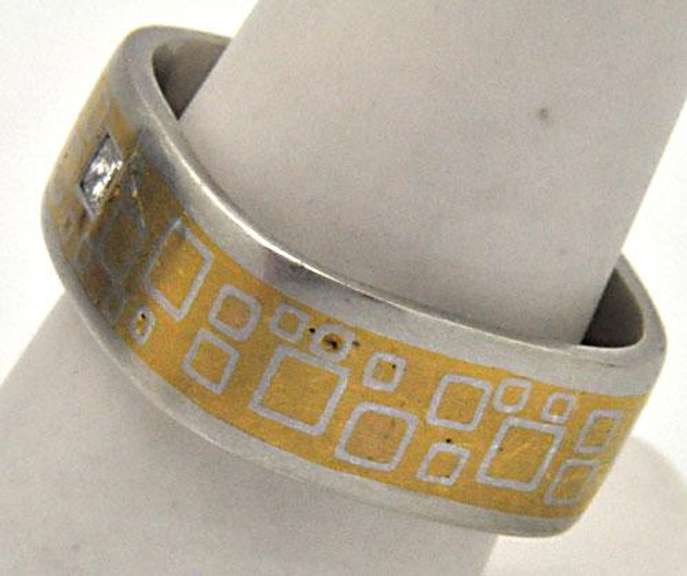 24K GOLD & PLATINUM SQUARE DESIGN DIAMOND BAND.