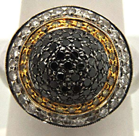 18K WHITE GOLD RING WITH WHITE, BLACK AND YELLOW DIAMONDS