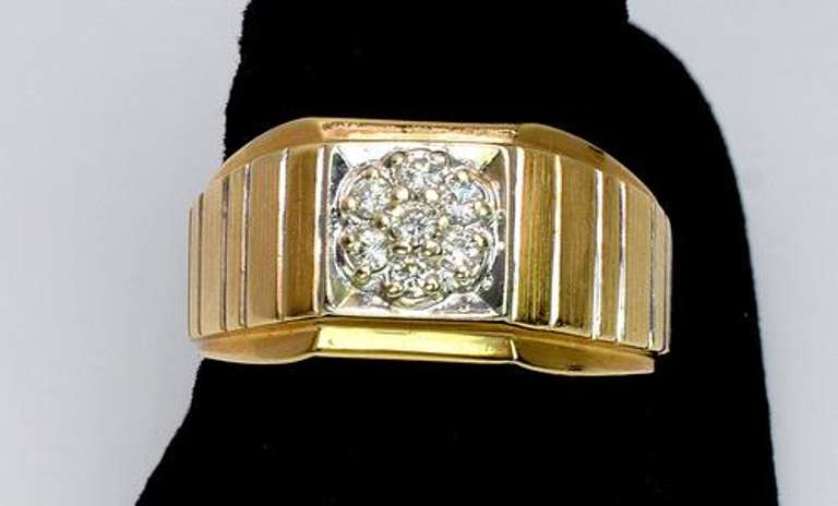 Stylish Mens Diamond Cluster Ring in Gold