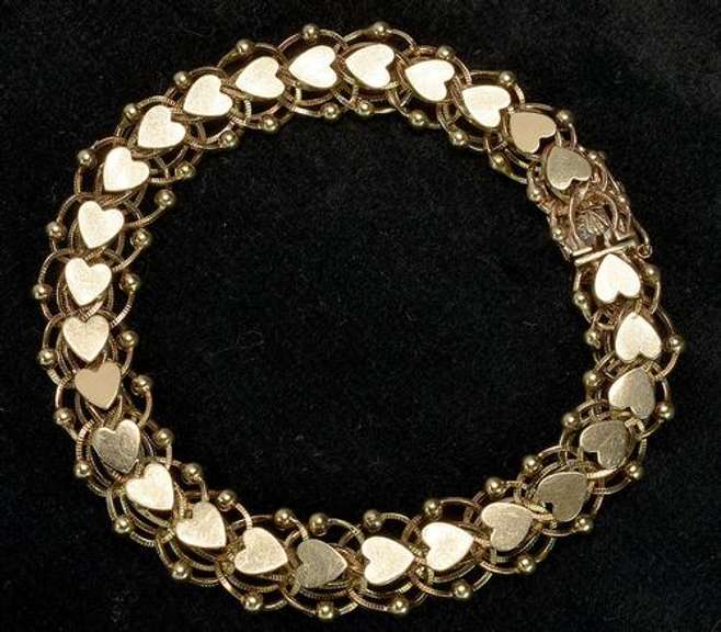 Heavy Tiered Heart Bracelet in Gold