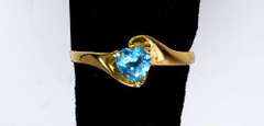 Cute Heart-Cut Blue Topaz Ring in Gold