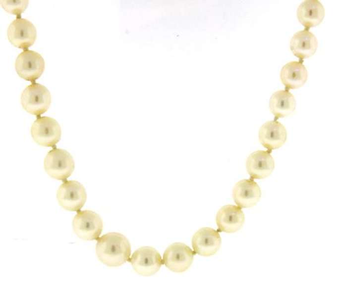 Vintage Graduated Pearl Necklace