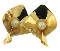 Stylish 14kt YG Abstract Pearl Earrings