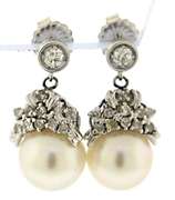 Elegant 18kt South Sea and Diamond Dangle Earrings