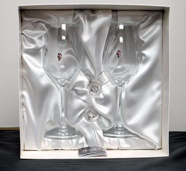 Preciosa Wine Glasses W/ Stoppers