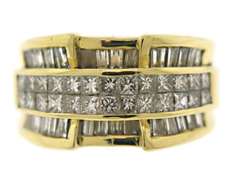 Luxurious 18kt Princess & Baguette Cut Diamond Ring