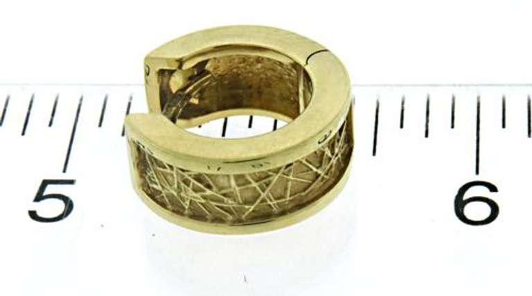 Elegant 14kt YG Textured Gold Huggies Earrings