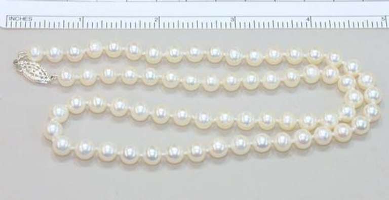 Fine Pearl Necklace