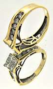 LADIES 14K YELLOW GOLD DIAMOND RING.