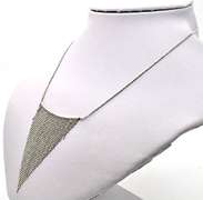 LADIES 14K WHITE GOLD BEAD NECKLACE.