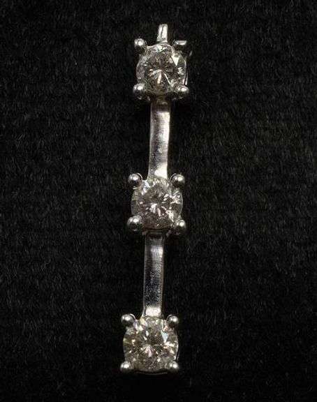 Sweet 3 Diamond Pendant, 14KT