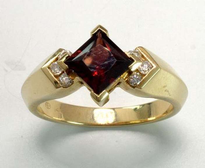 14KT Garnet Ring with Diamond Accents