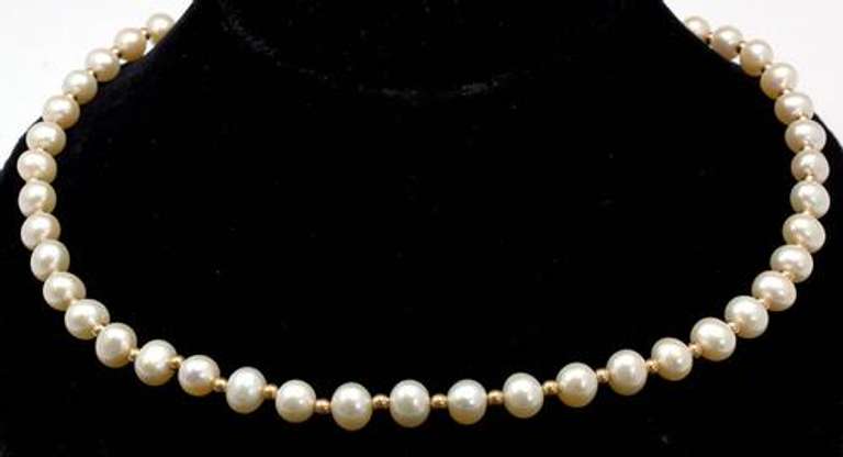 Fresh Water Pearl Necklace