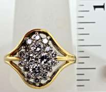 Very Pretty 14K Diamond Cluster Ring