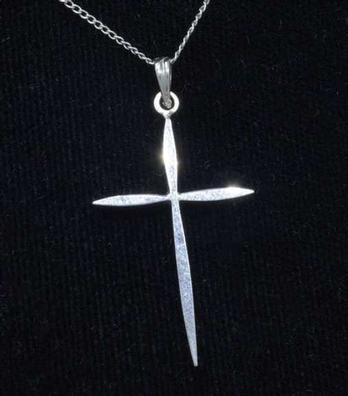 White Gold Cross Pendant on 18in Chain