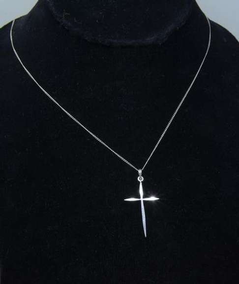 White Gold Cross Pendant on 18in Chain
